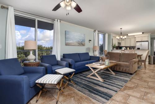 The Terrace at Pelican Beach 2