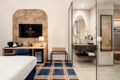 BasiliQ Hotel - image 7