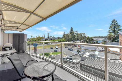 Oaks The Entrance Waterfront Suites in Central Coast