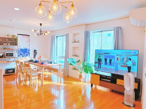 Ikebukuro area, three layer house, double subway,5 min walk to stn, 双地铁车站步行5分 直达新宿 涩谷 银座 池袋 皇居 可免费停车 最大10人