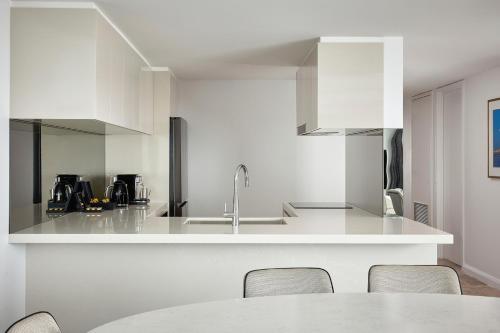 Meriton Suites World Tower Sydney - image 11