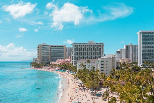 ビーチ, パシフィック モナーク ホテル (Pacific Monarch Hotel) in ワイキキ