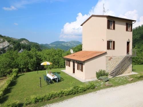Viesnīcas āriene, Mansion in Apecchio with Pool in Apecchio