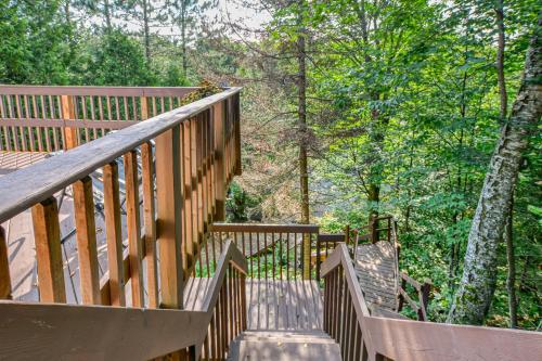 陽台/露台, La maison dans les arbres in 聖馬嘉烈美臣湖 (QC)