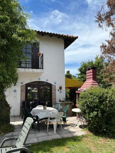 Chalet Caseron de Tejas, Amplia y confortable casa para hasta 11 huespedes in Caisamar