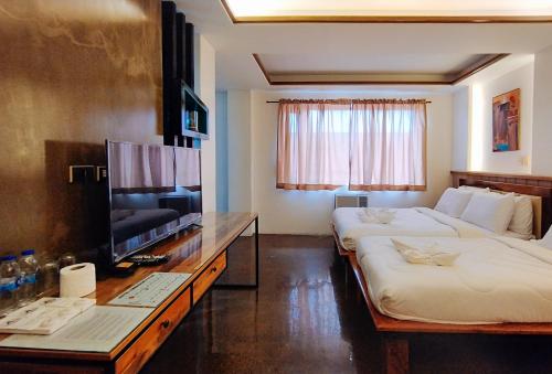 Estancia Roadside Inn by RedDoorz