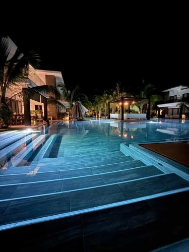 Villas LM Monterrico H8 con salida a piscina in Monterrico