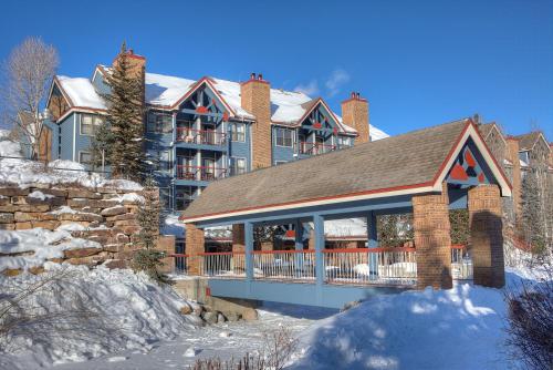 Indgang, River Mountain Lodge by Breckenridge Hospitality in Historic Downtown