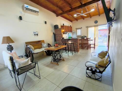 "La Armonía" Casa con Quincho