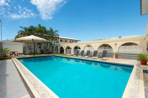 Swimming pool, Coral Sands Motel in Mackay
