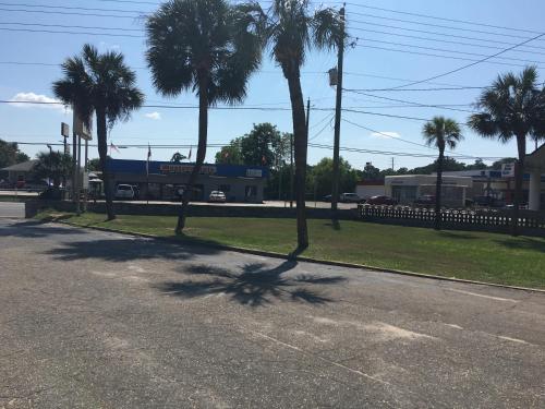 Best Value Inn Motel Sandusky - 정원