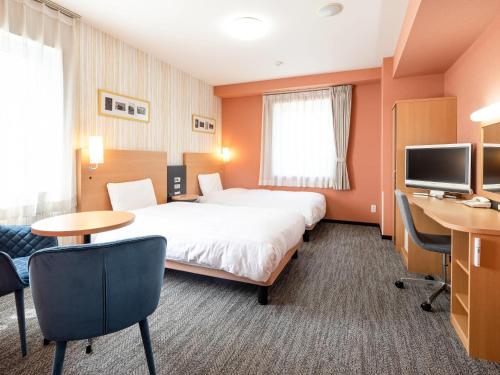 2 twin beds