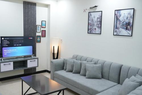 Stay Inn - image 13