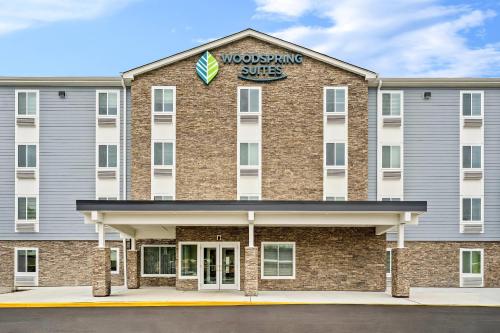 Exterior view, WoodSpring Suites Wilmington Riverfront in Wilmington (DE)