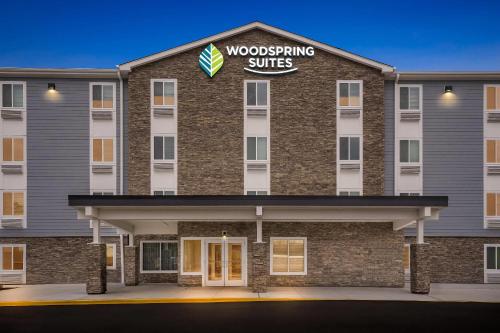 Exterior view, WoodSpring Suites Wilmington Riverfront in Wilmington (DE)