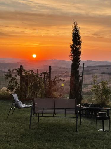 Villa Julieta-casolare di campagna recentemente ristrutturato in Belvedere Ostrense