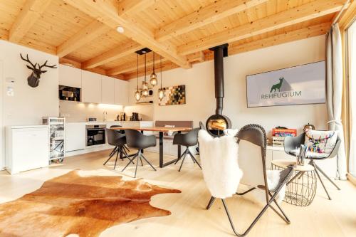 2 bedrooms, 3 beds