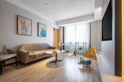 . Meisu Huanman Hotel Yueyanglou District Nanhu Square Branch