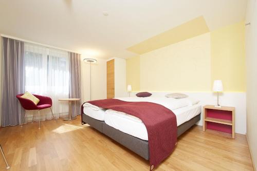 room detail thumbnail 0