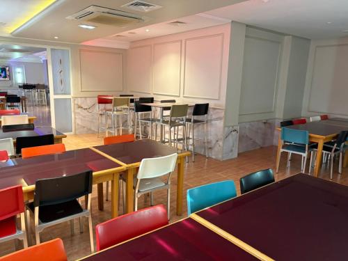 Pub/Lounge, Hotel Amine in Sfax