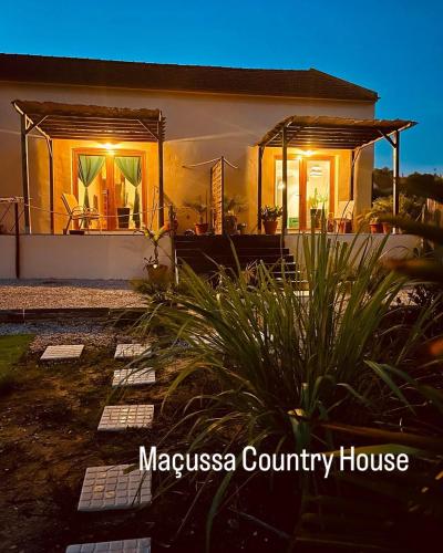 Maçussa Country House (Macussa Country House) in มาสซูกา