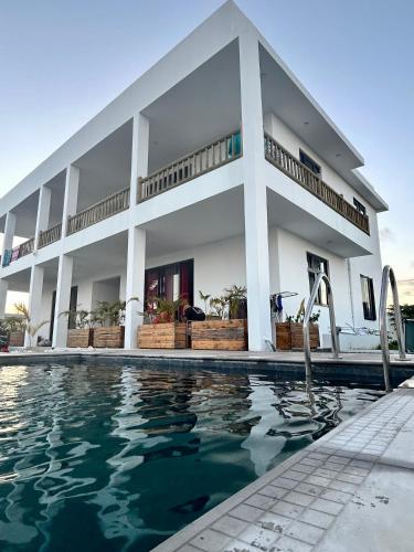 Arc En Ciel Apartments – khách sạn tại Trou d'Eau Douce