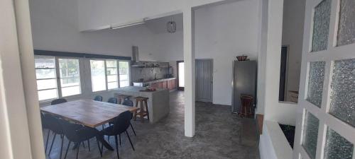 设施服务, Villa Amendoeira de Praia in 白坯