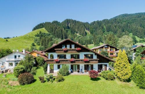 Ferienwohnung Miriam im Haus Dorn-Röschen, Pfronten im Allgäu in Pfronten, Deutschland