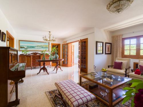 共用Lounge/電視區, Pension Casa Esperanza in 特里