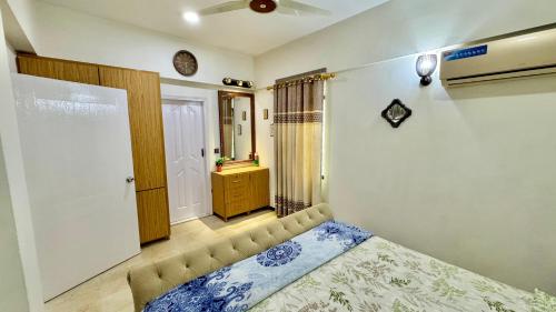 Independent Apartment with Kitchen near Airport - image 11