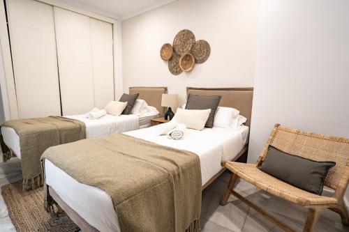 Stay U-nique Apartments Plaza Constitución - image 4