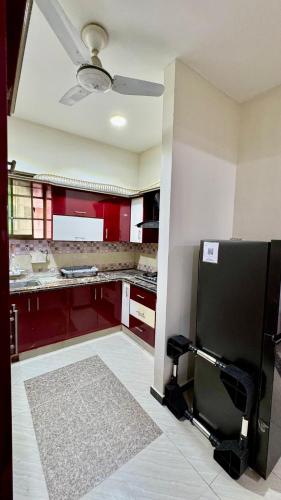 Independent Apartment with Kitchen near Airport - main image