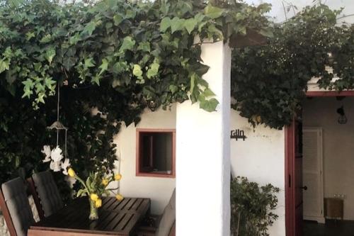 Beautiful and cozy cottage near Antequera in 莫利納