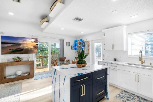 Charming Beachfront Cottage with Dock Slip and Kayaks on Little Gasparilla Island | Placida, FL in Placida