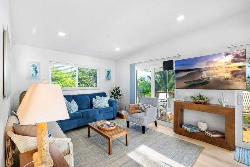 Charming Beachfront Cottage with Dock Slip and Kayaks on Little Gasparilla Island | Placida, FL in Placida