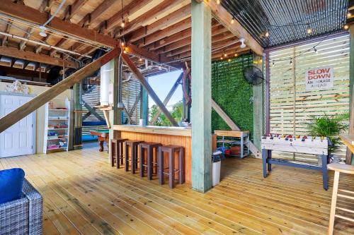 Charming Beachfront Cottage with Dock Slip and Kayaks on Little Gasparilla Island | Placida, FL in Placida