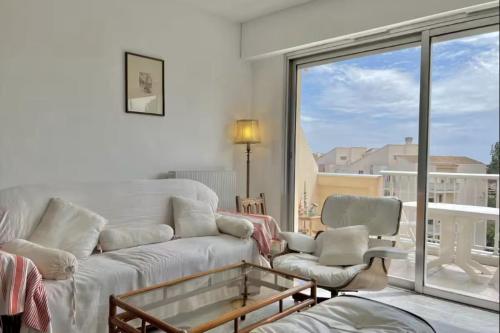 Bright apartment at the gates of Cannes - Location saisonnière - Yzeure