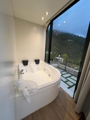 Khu vực xung quanh, Sunheaven resort in Fatka