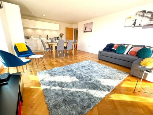 Exterior view of Modern Town Centre Apartment