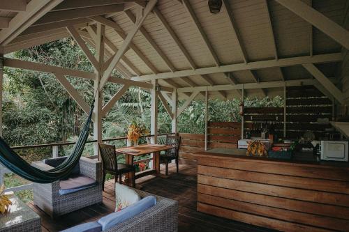 Citrus Creek Plantation in La Plaine