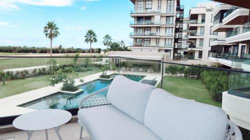 New 2 bedroom apartment with shared Pool in El Macao