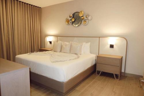 New 2 bedroom apartment with shared Pool in El Macao