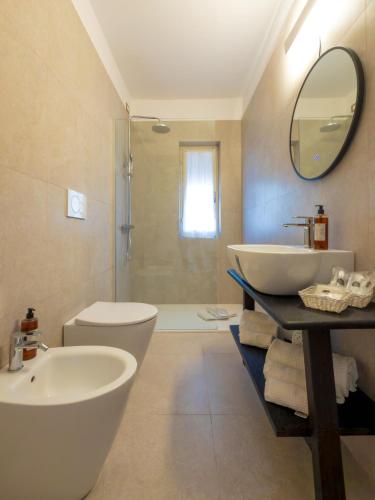 Double or twin room, pool view