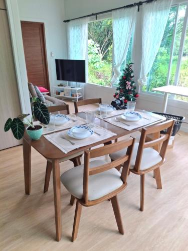 Facilities, Cozy Tiny House Nature Retreat with Mountain Views in Ban Nai Sa