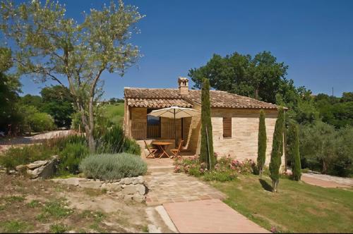 A szálláshely kívülről, Villa Il Rigogolo - Private Pool - 10 Guests - Panoramic Marche Hills in Sant' Angelo in Pontano