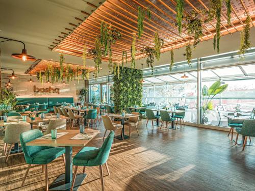 ผับ/เลาจน์, โรงแรมเมอร์เคียว ลิสบัว อัลมาดา (Hotel Mercure Lisboa Almada) in อัลมาดา