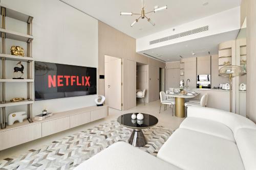 VayK - Modern & Elegant 1BD in JVC - image 7