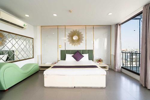 room detail thumbnail 0