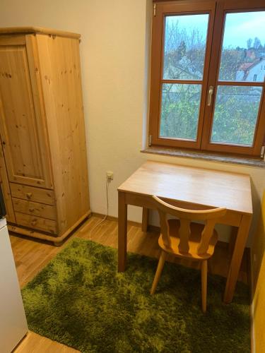 View, 1,5-Zimmer mit Duschbad, Gartenblick, Kuhlschrank in Heroldsberg
