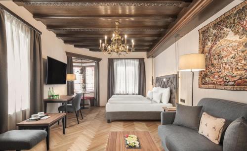 1 queen bed